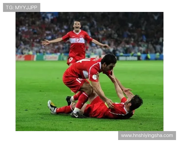 土耳其足球明星的辉煌历程与带卡传奇故事探秘